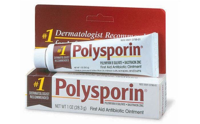 Polysporin ointment to clean the nose after rhinoplasty